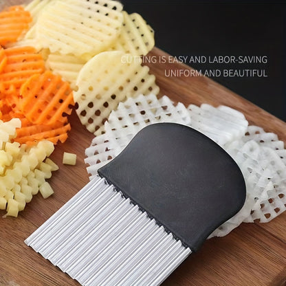 HeavyDuty Stainless Steel Crinkle Cutter for Vegetables